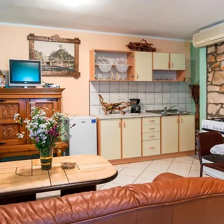 Haus Alma Vikendica *